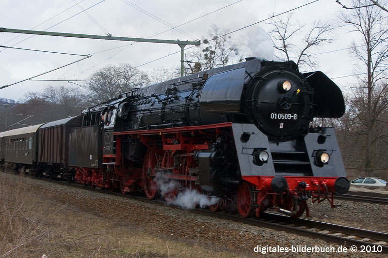 Dampflokomotive 010509-8